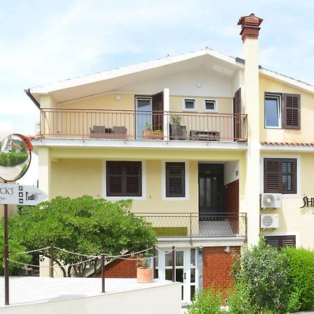 Sherlock'S Holidays Boutique Rooms Portoroz Luaran gambar