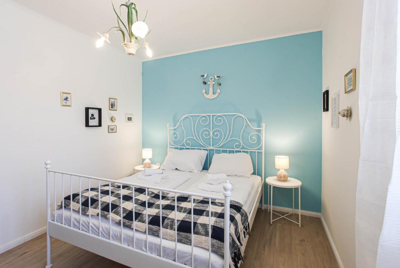 Sherlock'S Holidays Boutique Rooms Portoroz Luaran gambar