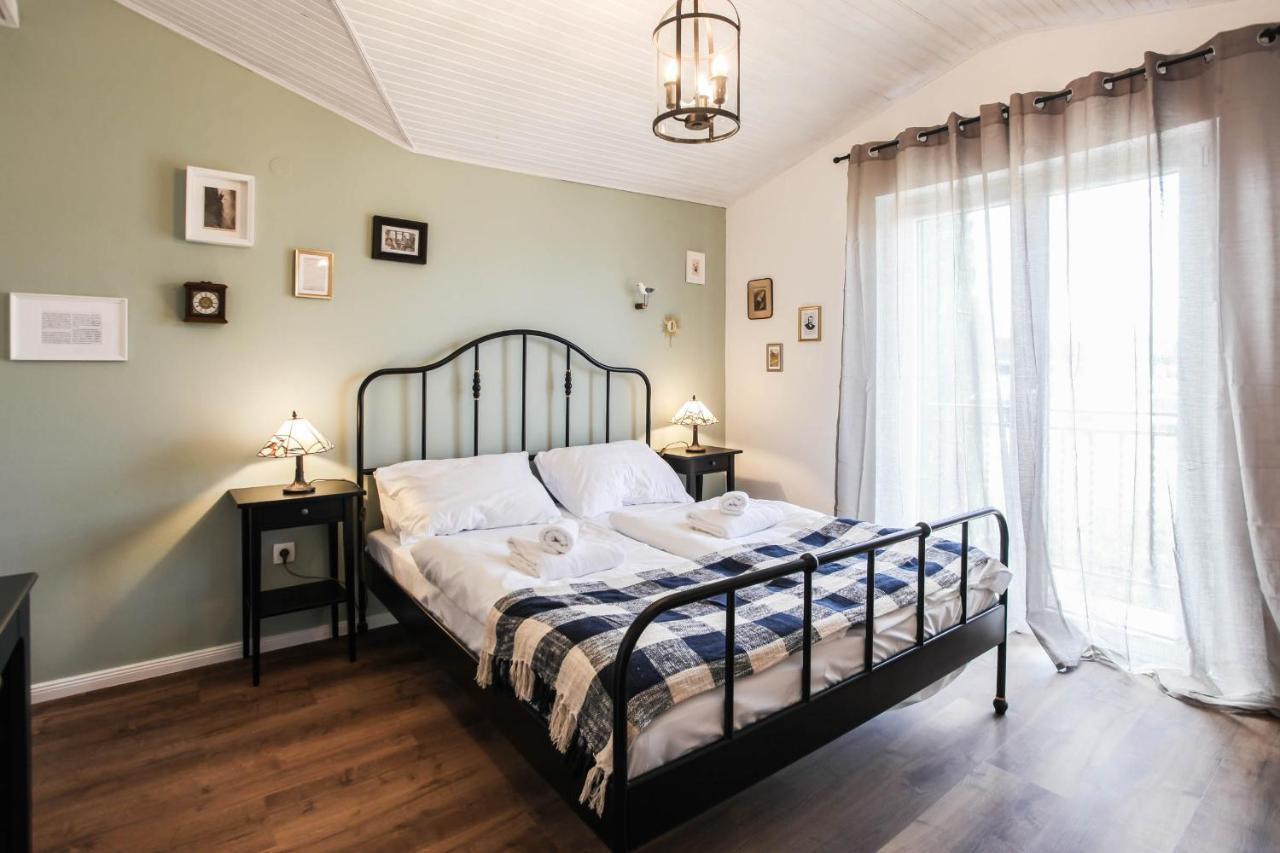 Sherlock'S Holidays Boutique Rooms Portoroz Luaran gambar